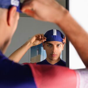 Casquette de vélo bleue